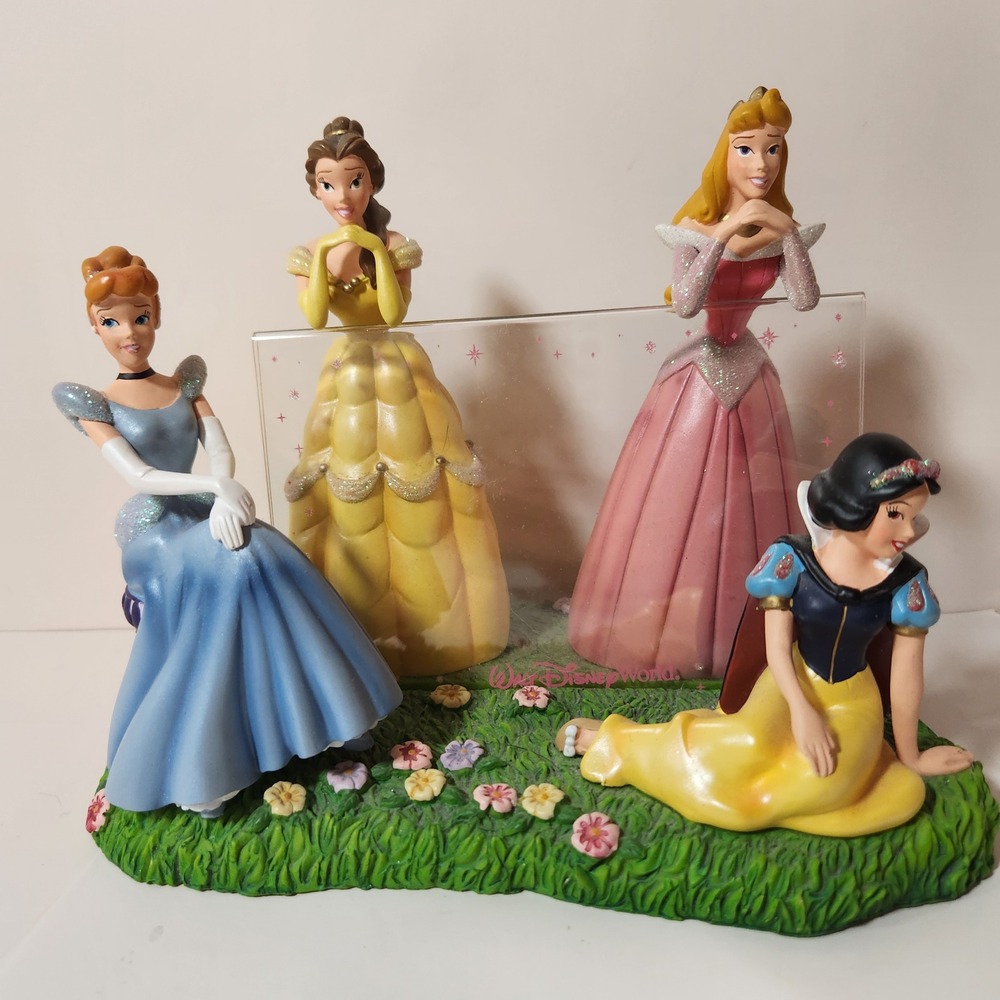 Walt Disney World Princesses Photo Frame SnowWhite Cinderella Belle Aurora Resin